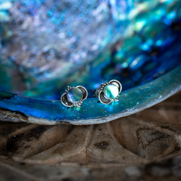 Lilou Abalone Studs