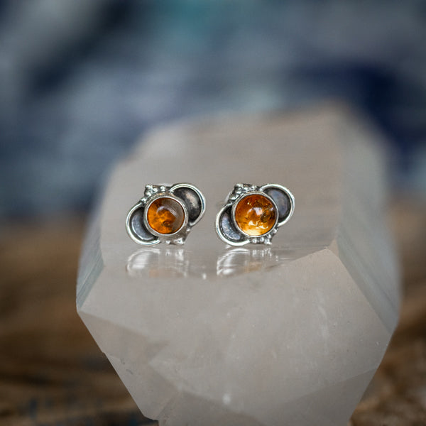 Lilou Amber Studs
