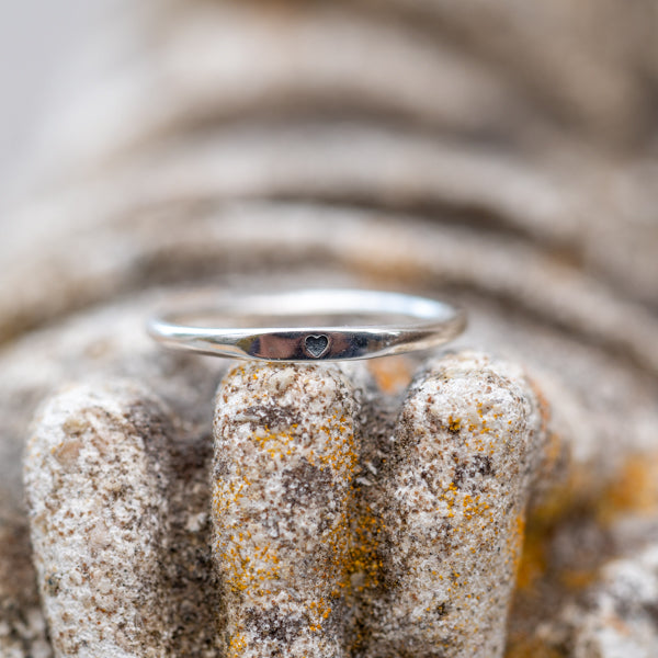 Dainty Heart Silver Band
