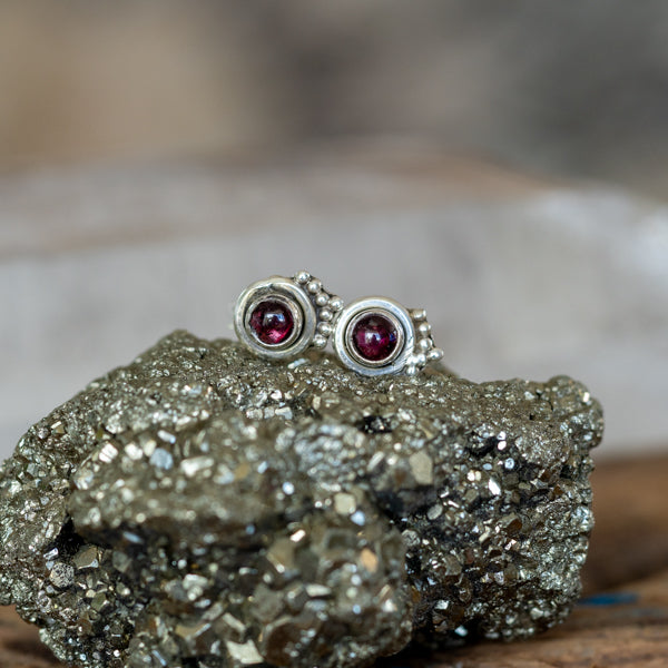 Dainty Garnet Studs