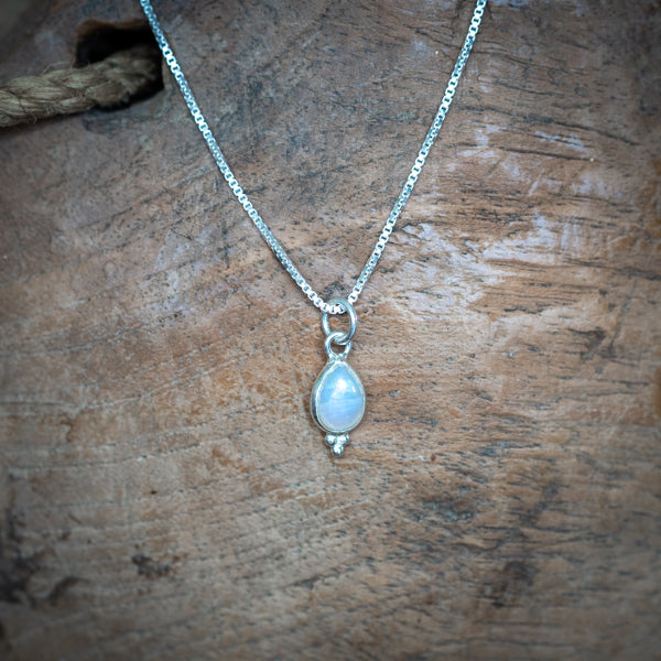 Dainty Moonstone Necklace