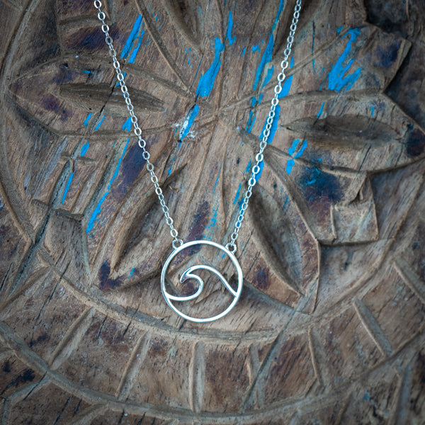 Silver Surf Necklace