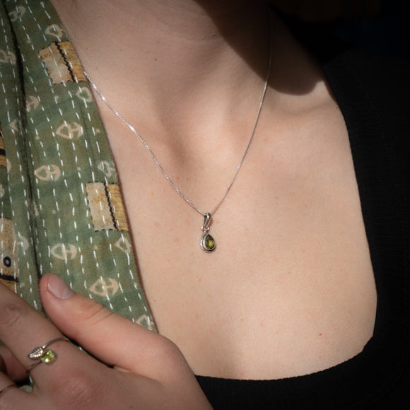 Dainty Pear Cut Peridot Necklace