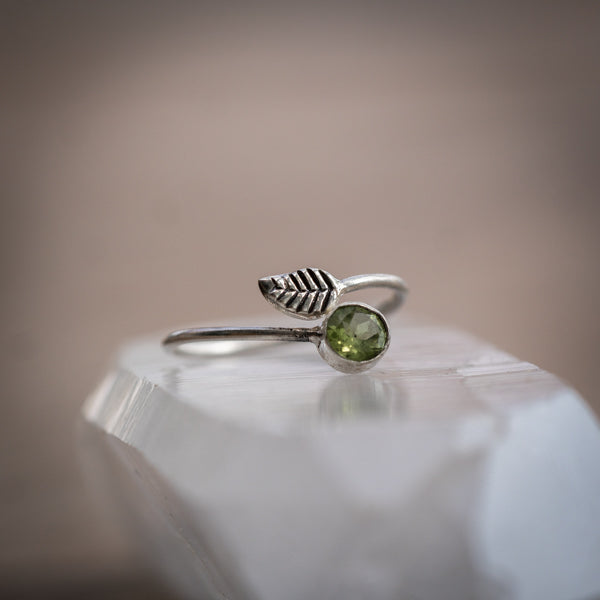 Peridot Leaf Ring