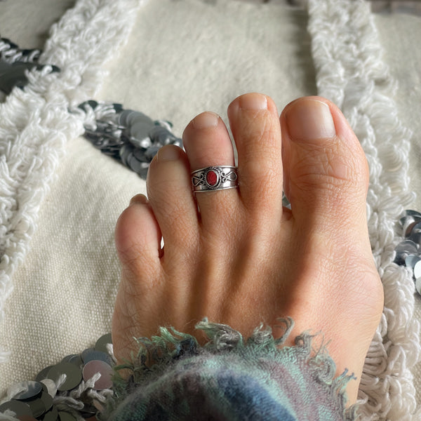 Red Coral Bali Toe Ring