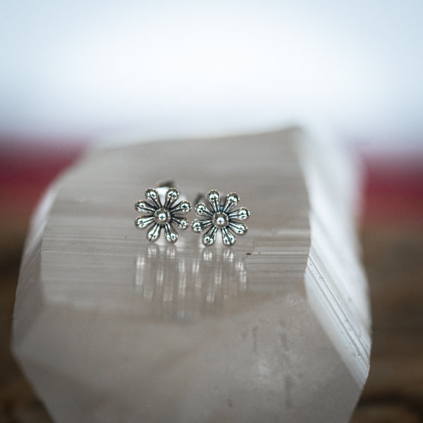 Dainty Flower Studs