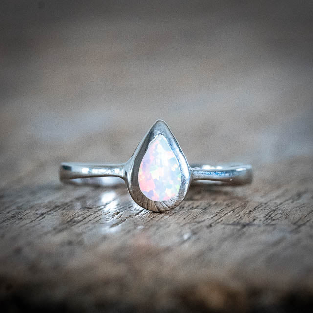 Teardrop hot sale opal ring