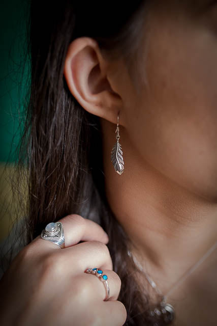 Feather hot sale earrings pandora