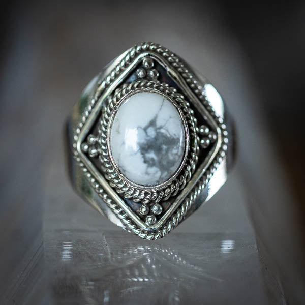 Stellar Howlite Ring