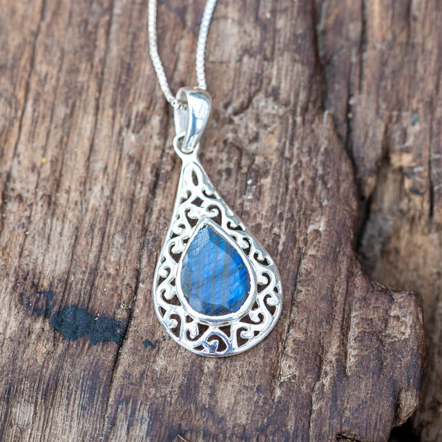 Devi Labradorite Necklace
