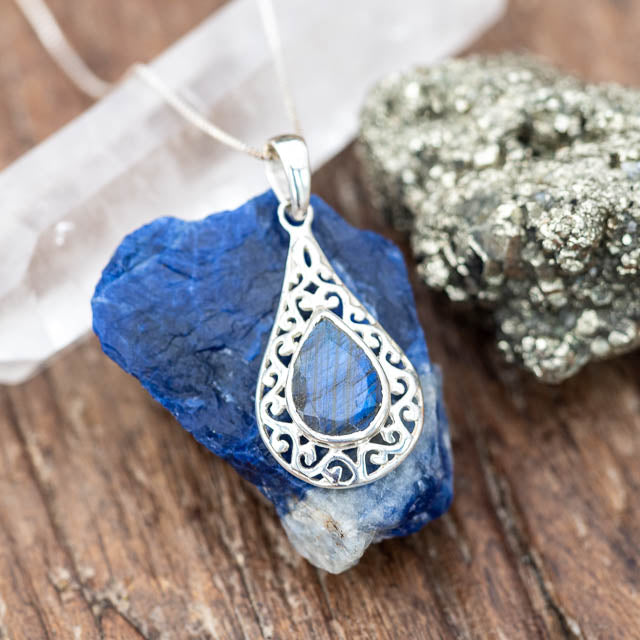 Devi Labradorite Necklace