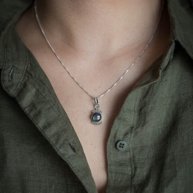 Wanderlust Labradorite Necklace