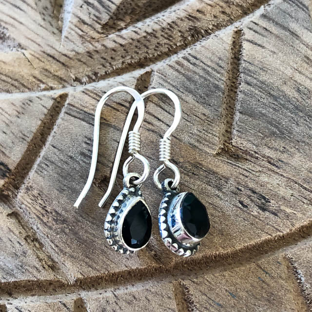 Sterling silver outlet onyx earrings