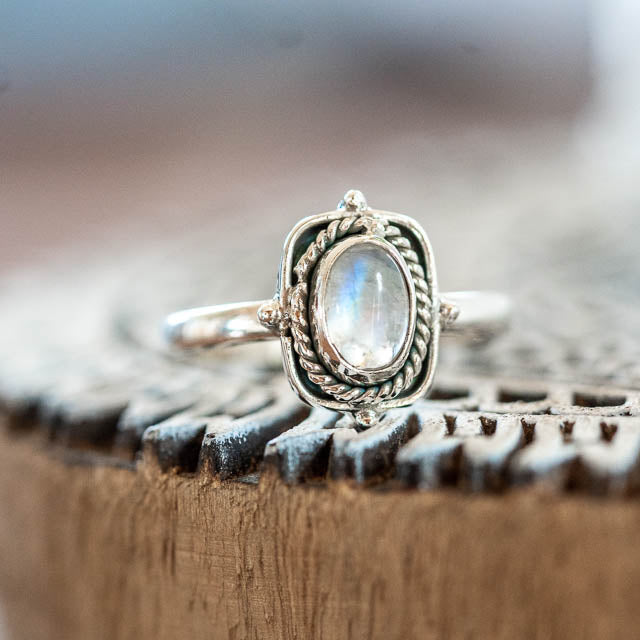 Moonstone Ring, Rainbow Moonstone Ring, 925 Silver Oxidised Ring, Handmade Moonstone  Ring Jewelry for Women, Anniversary Ring, Mother Gifts - Etsy