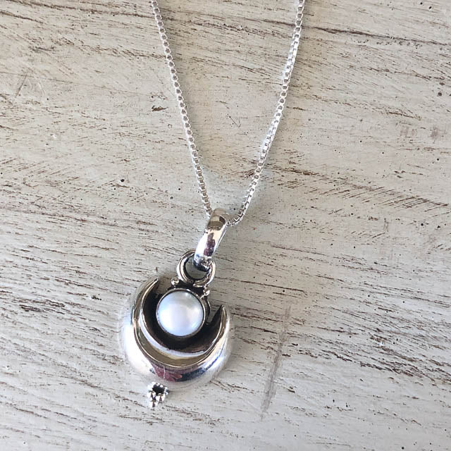 Cresent Pearl Necklace