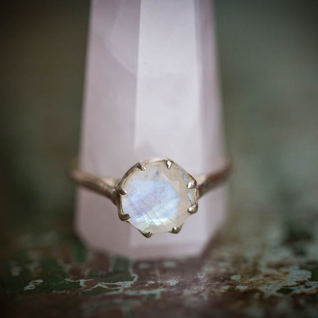 Oxidized Rainbow Moonstone Ring – The Silver Connection