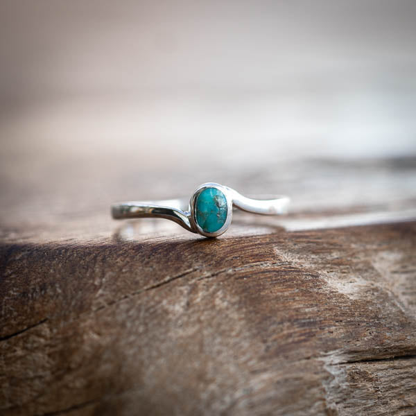 Curve Turquoise Ring