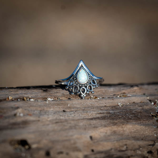 Opal Diva Ring